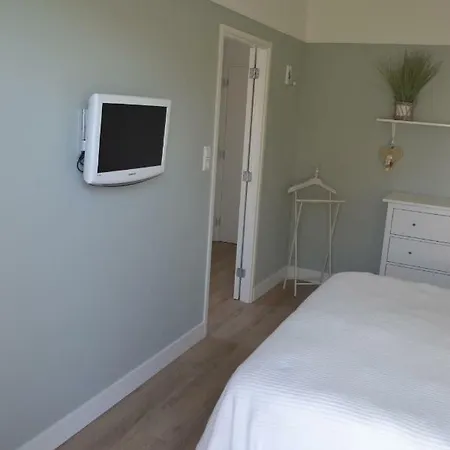 Vakantiehuis 't Huis Nr. 4 *